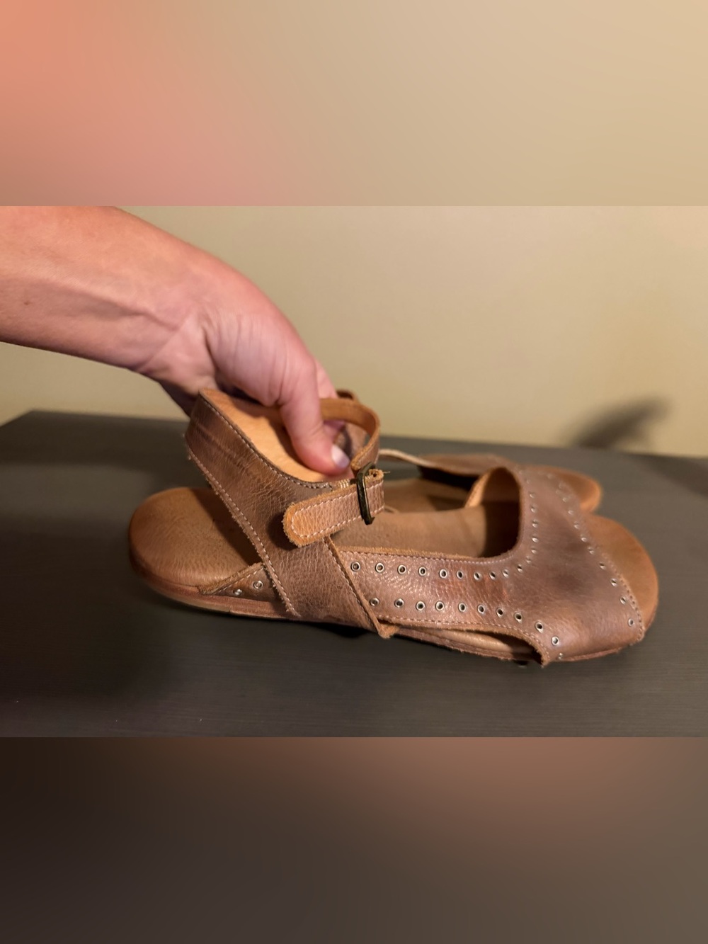 Bed Stu Auburn Brown Leather Buckle Sandals - Picture 6 of 8